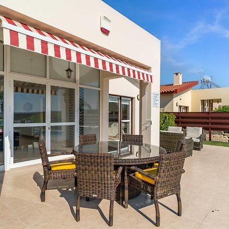 Villa Marina Sunrise By Ezoria Villas Coral Bay Exterior photo