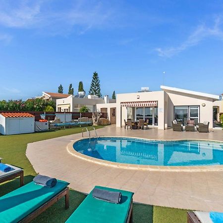 Villa Marina Sunrise By Ezoria Villas Coral Bay Exterior photo